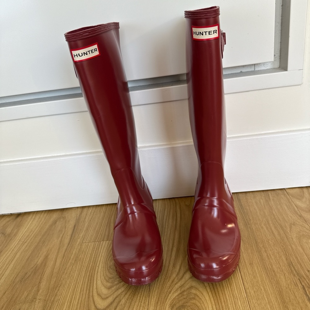 Hunter Burgundy Tall Boots